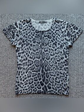 Pure Amici Grey Leopard Print Cashmere Knit Top Medium Cap Sleeves